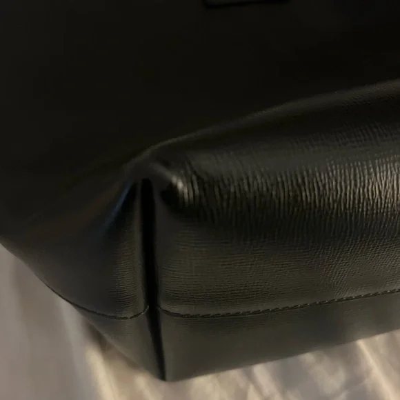 TOM FORD Black Leather Tote Bag - Picture 6 of 8